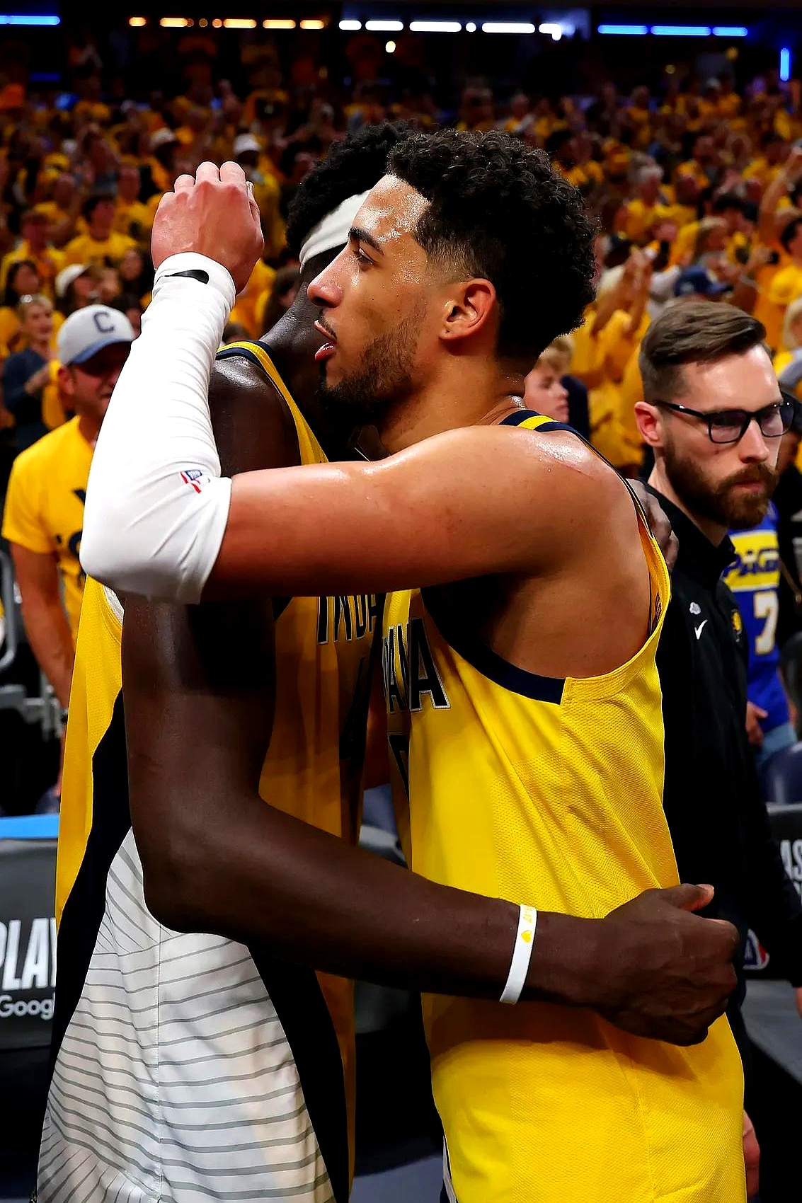 PG电子APP链接-魔术碾压猛龙，西亚卡姆带队取胜