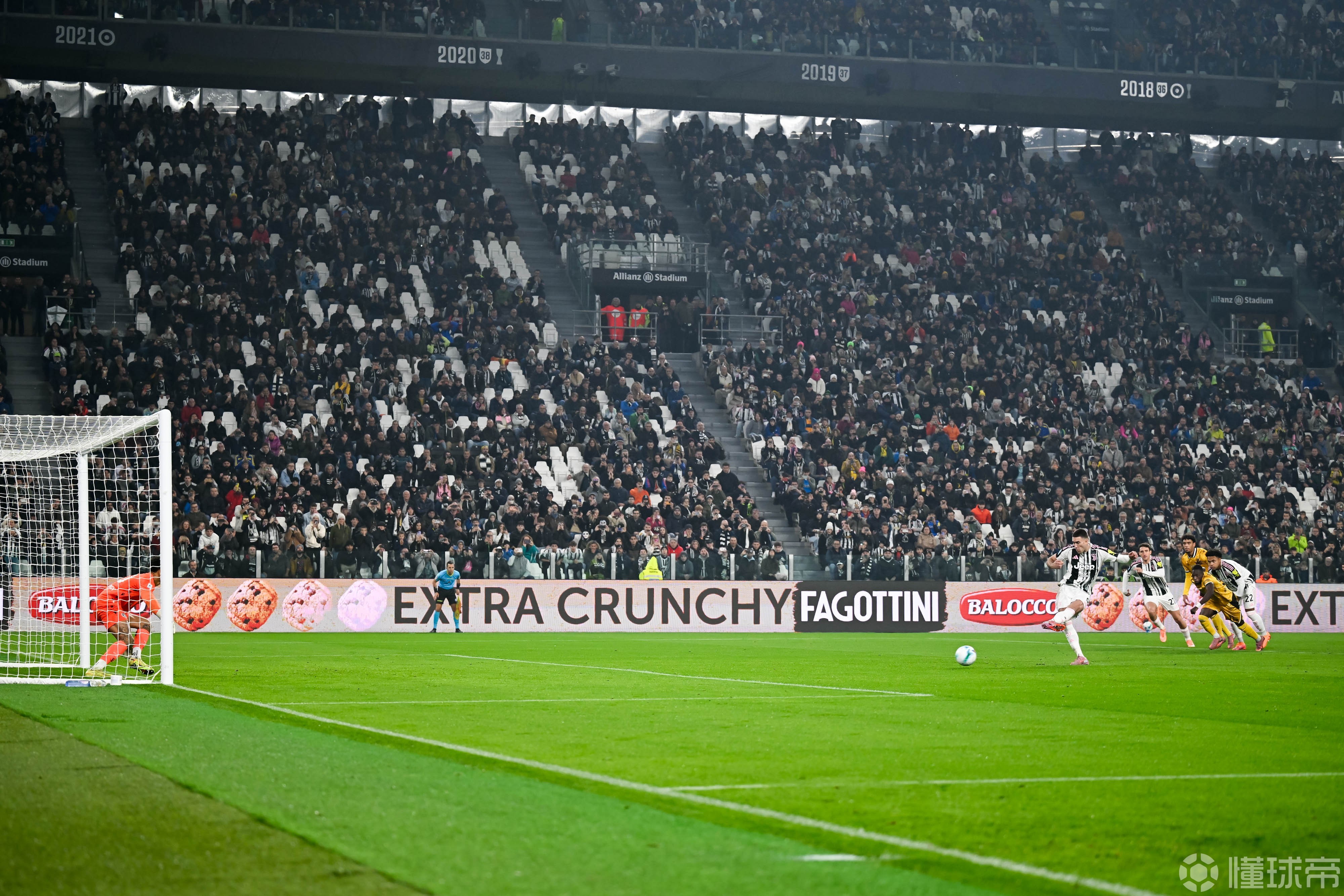 PG电子线上登入-乌迪内斯客场击败尤文图斯，继续领跑积分榜的简单介绍