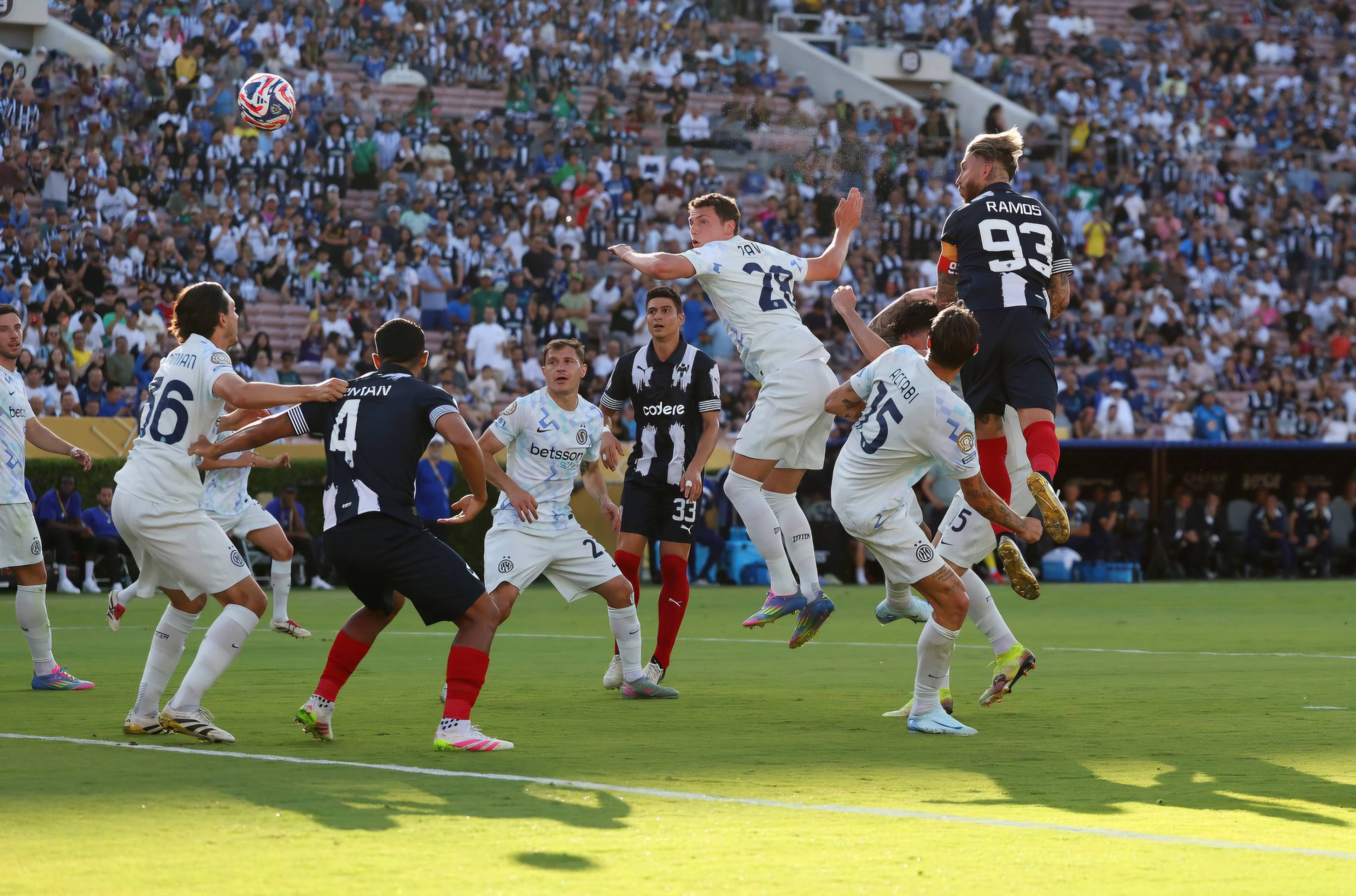 PG SOFT游戏-罗马尼亚球员在意甲联赛中争议犯规