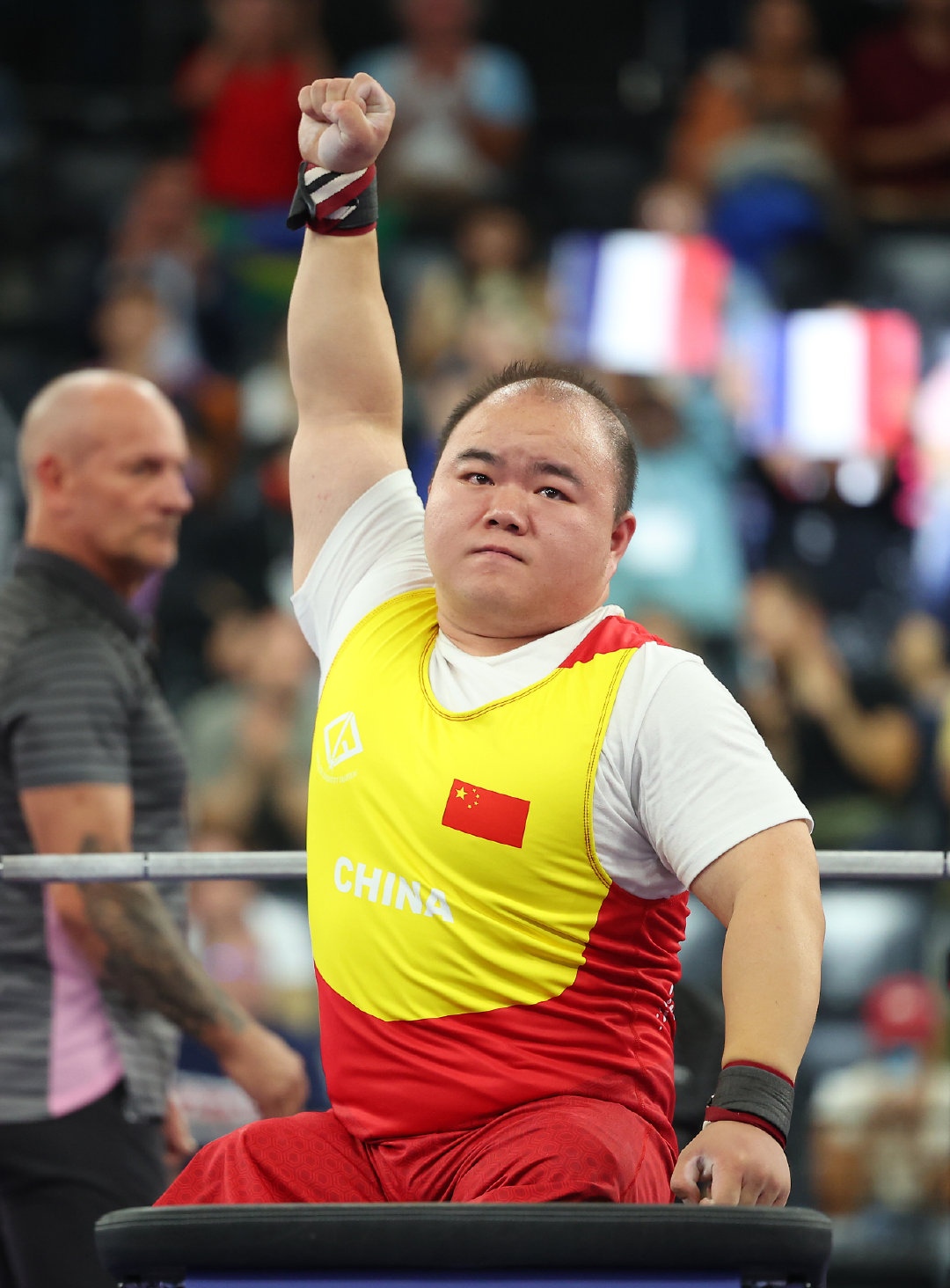 关于夺冠之路：举重选手独揽黄金的信息