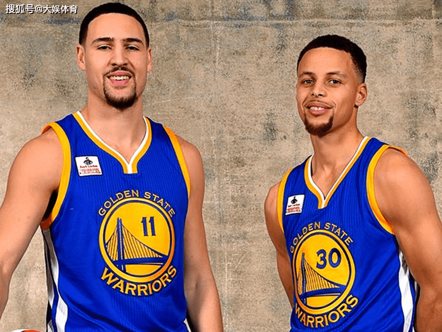 PG电子官方-包含篮球赛况：勇士再战开拓者，库里汤神火爆连发的词条