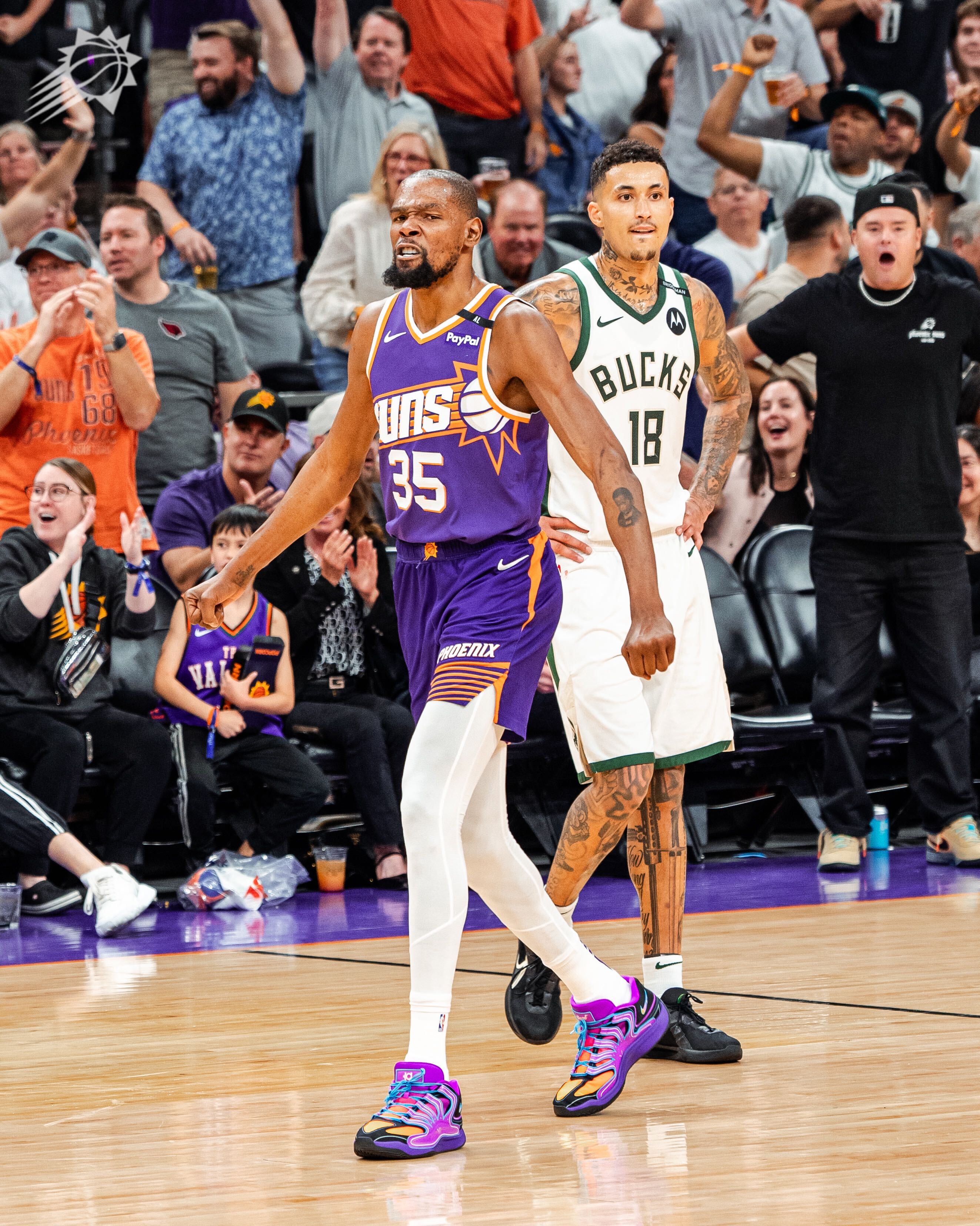 关于独行侠轻取凯尔特人，字母哥统治全场的信息