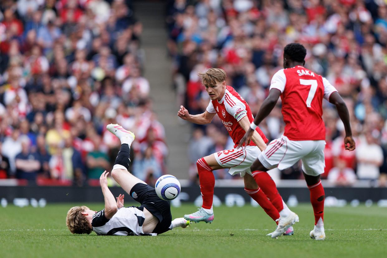 阿森纳防线需调整,球队备战英超下轮比赛 阿森纳防线需调整,球队备战英超下轮比赛