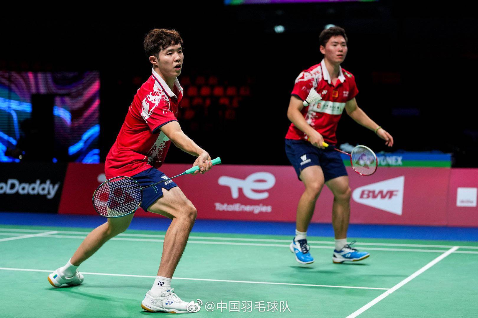 包含日本队险胜泰国队，桃田贤斗状态火热的词条