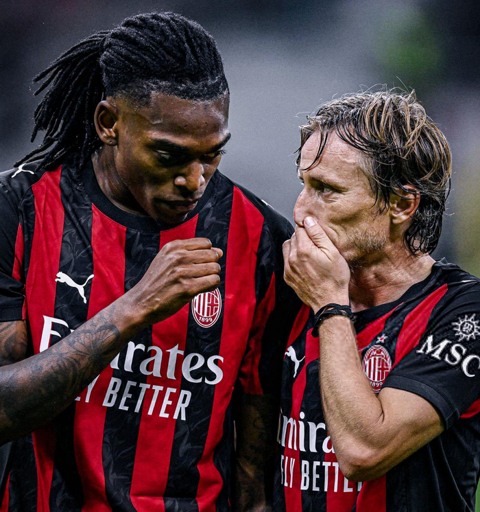 关于AC米兰惨遭绝平，对手最后时刻逆袭的信息