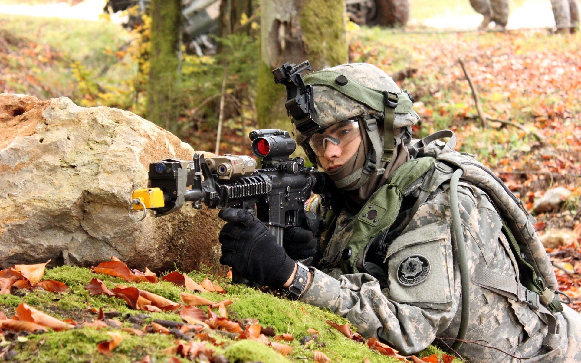 洛城破冰记，快船关键战突围尼克斯，年度焦点之战的战术启示