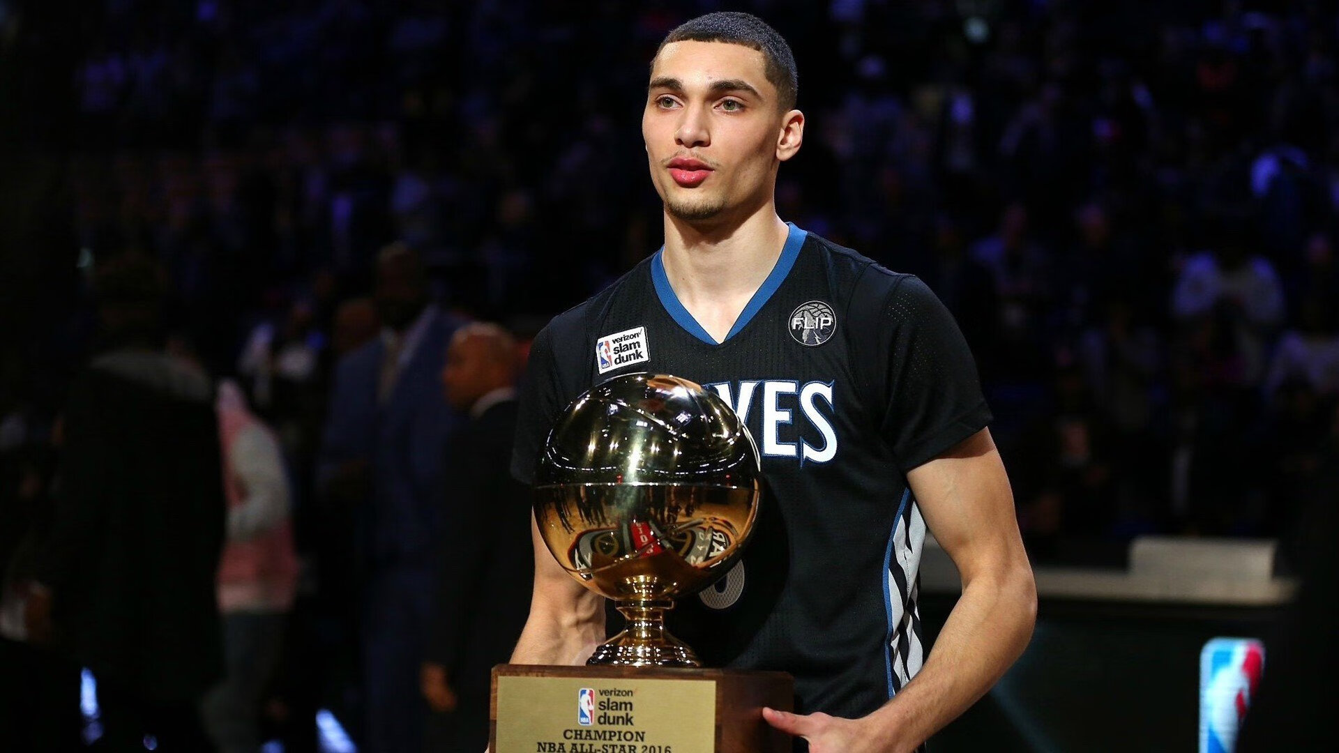 沙漠与童话的绝响,2026世界杯E组生死夜,齐耶赫用一记弯刀刺穿印度神话